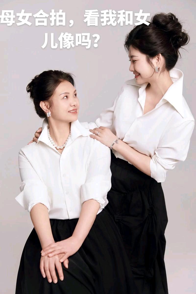 要不怎么说女儿是妈妈的小棉袄呢，她与妈妈最贴心了，尤其是当自己当了妈妈以后就更懂