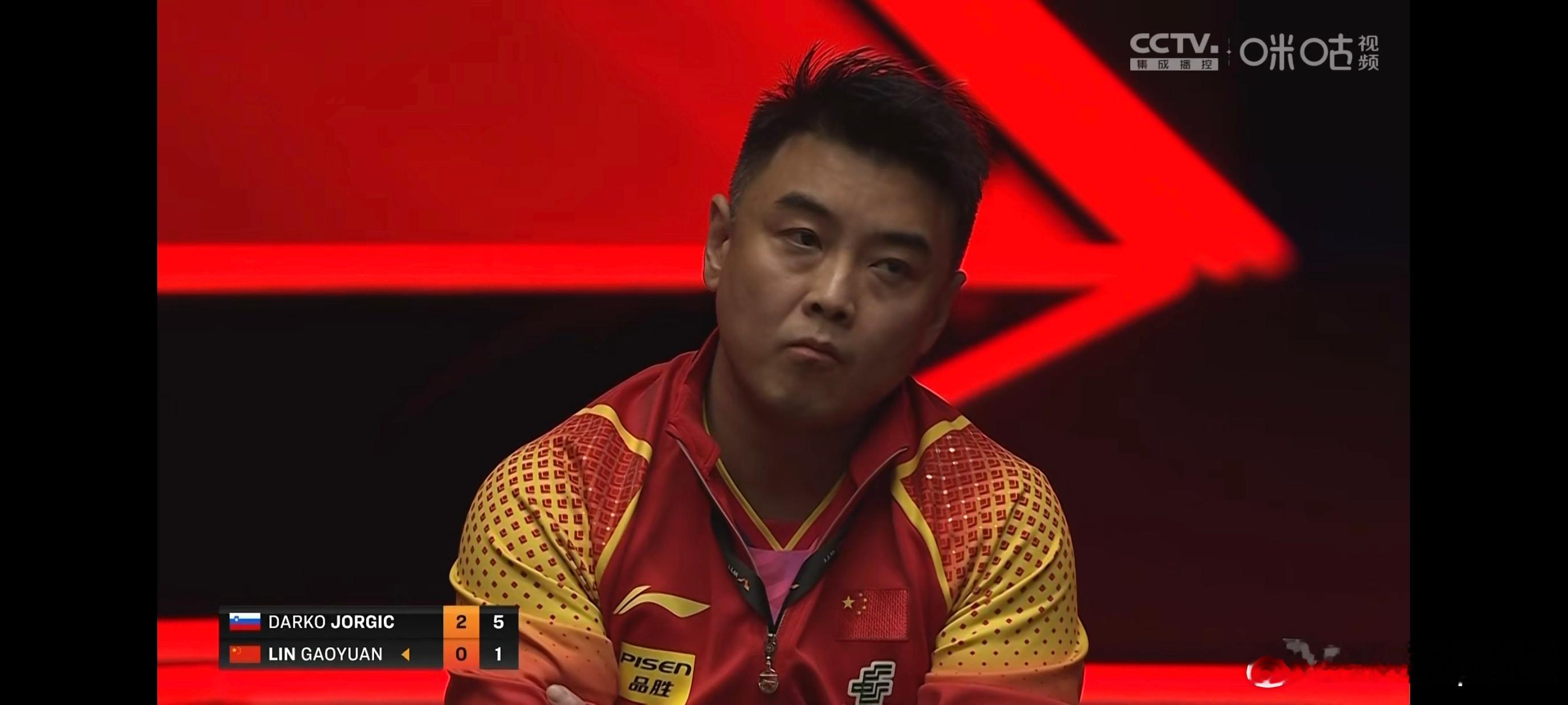 导播坏！第三局，1-5落后达科时，镜头对准了……生无可恋的[允悲] 