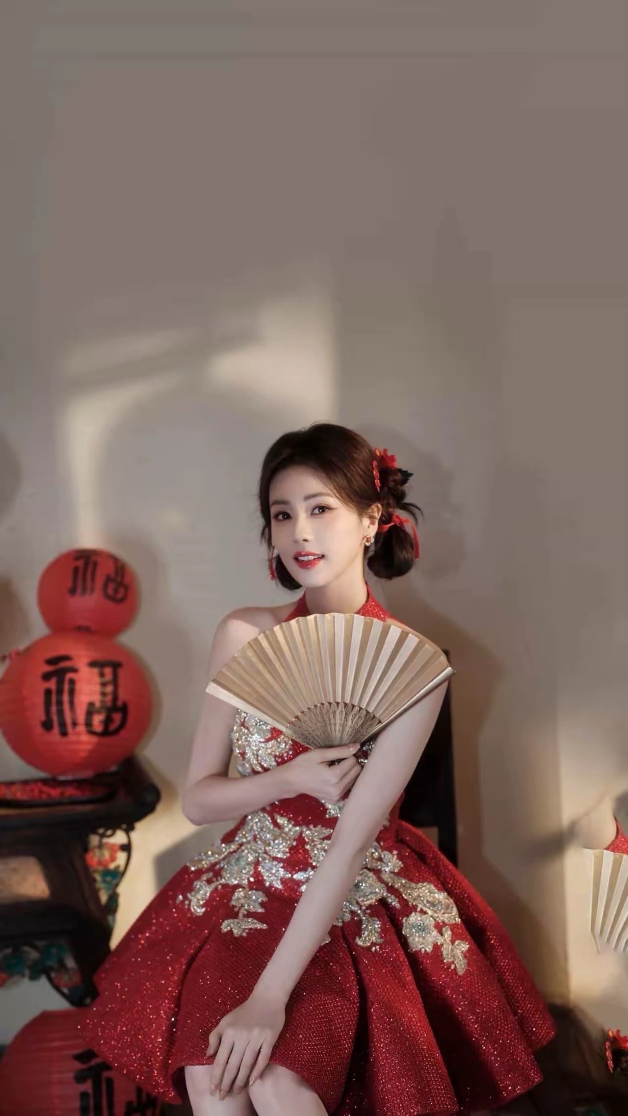 博傻九成淘汰率12-4行情延续了昨日九龙夺嫡后的杀跌，人气股继续崩溃，昨天已经预