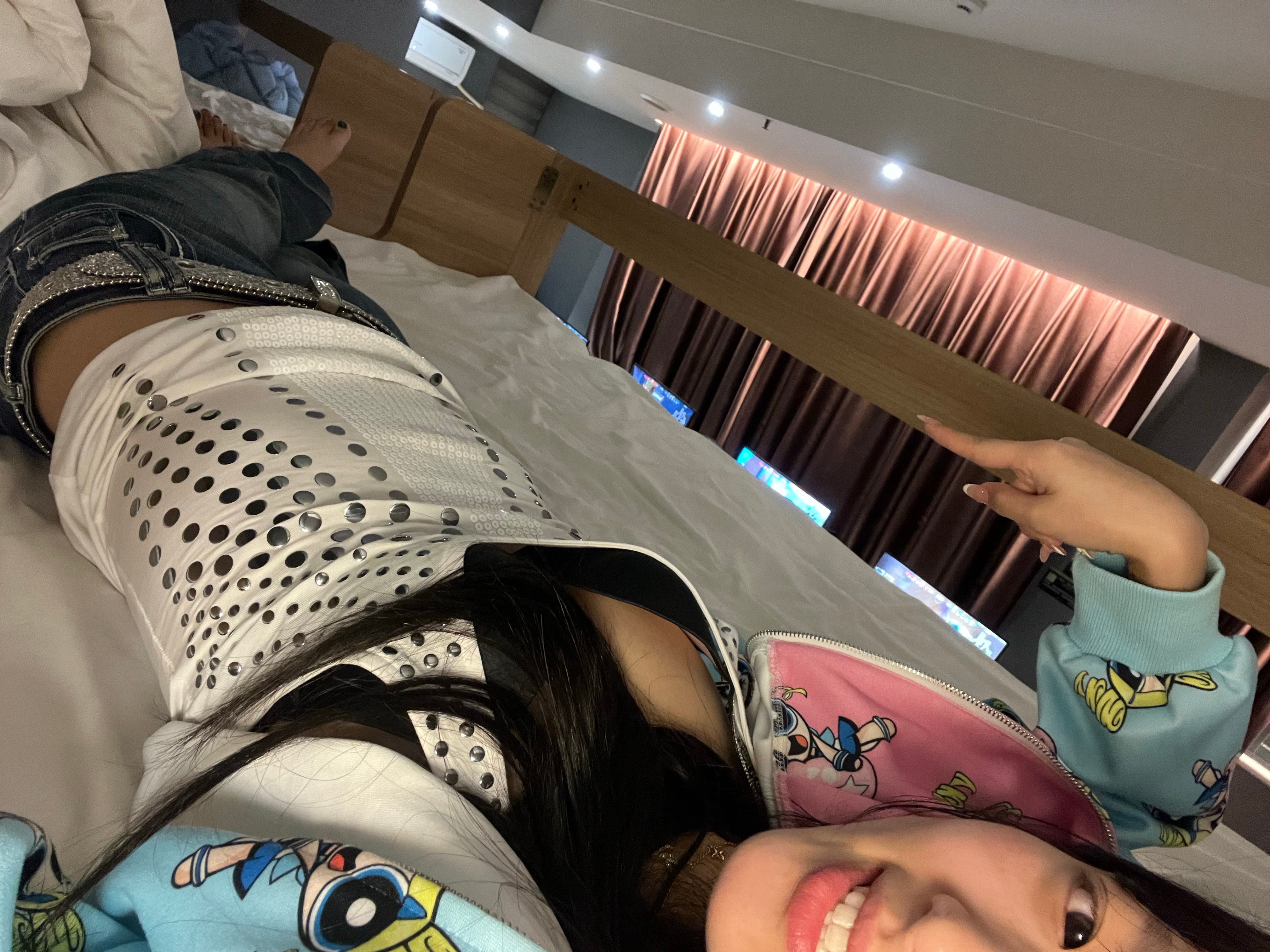 如此令人满意的一周可以从周末开始痛苦背词排练一周 到周四满意回课 下课后约着嗨玩