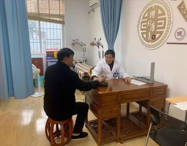 难怪中医发展遇阻？中药乱象频现，监管整治曾多次亮剑，影响行业形象。

很多人提到