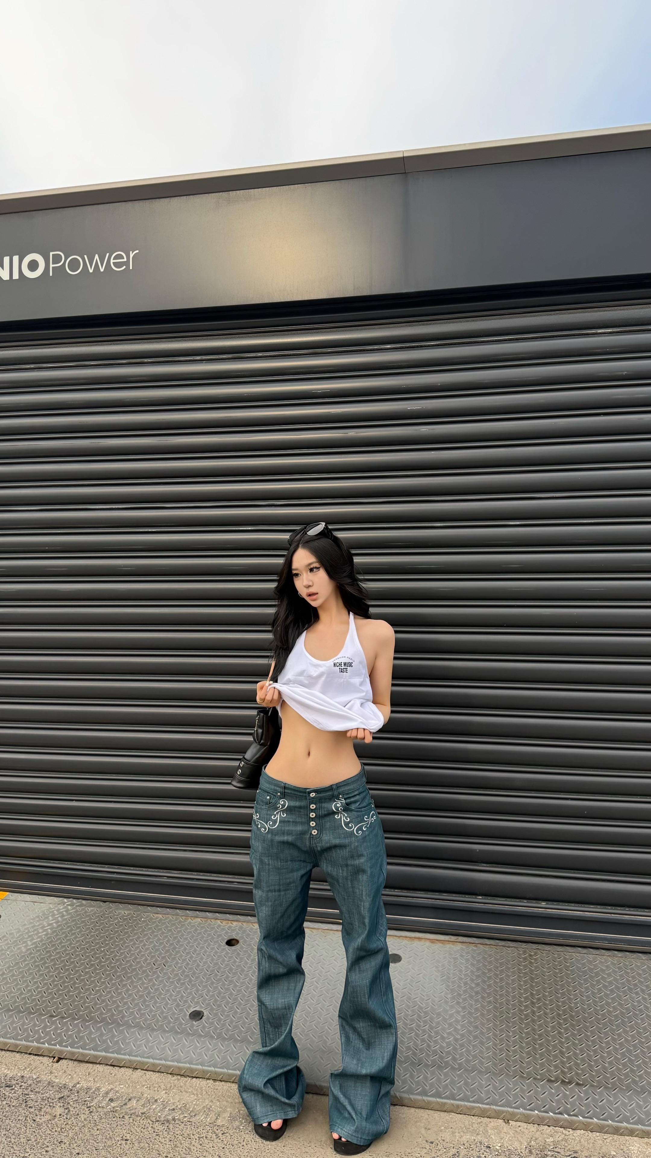 出门摔了一跤，他们都喊我那个摔哥