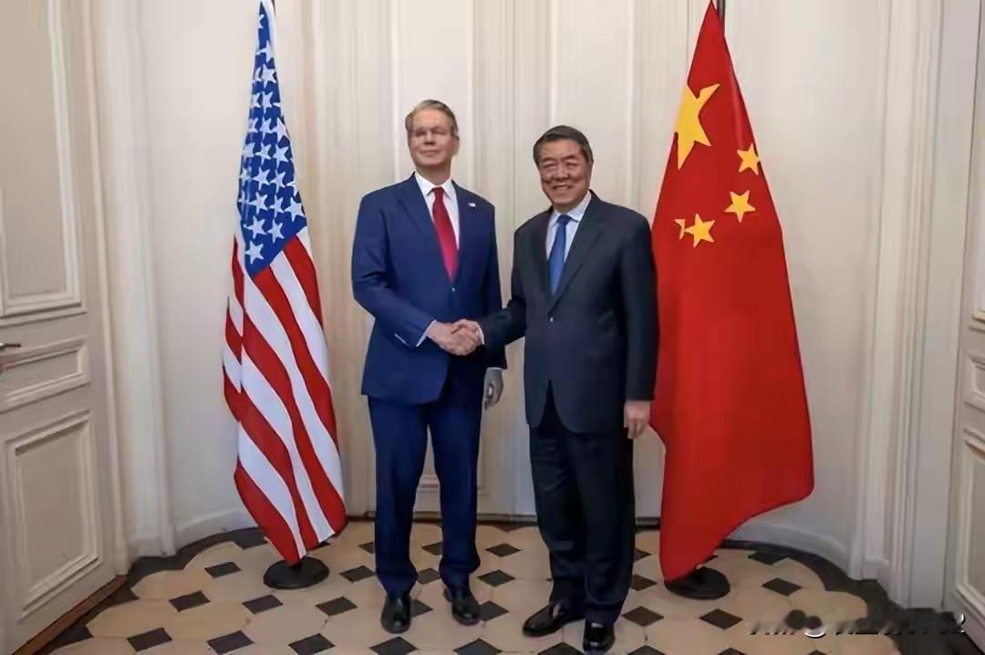 应对美国对中国企业的持续打压，需要把“短期止损”与“长期脱钩”结合起来，形成政府