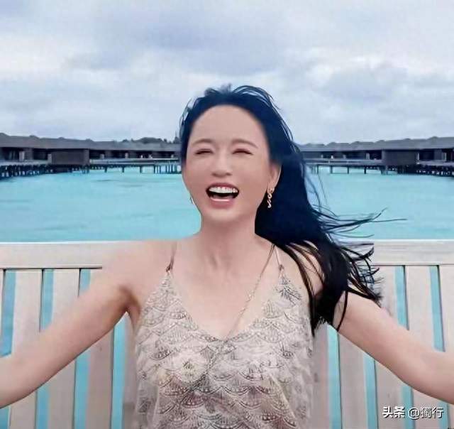 曾被骂低俗、被催生子！47岁陈乔恩现状，打烂无数世俗偏见