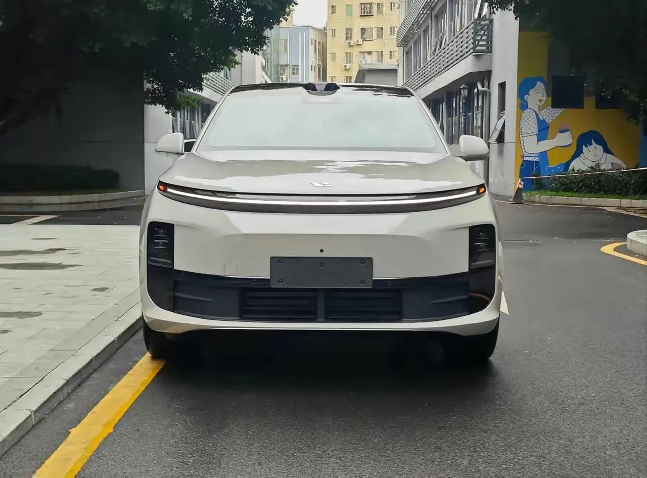 你们知道吗？理想汽车，可是国内中高级车市场的破局者，也是第一个站稳中高级车市场的