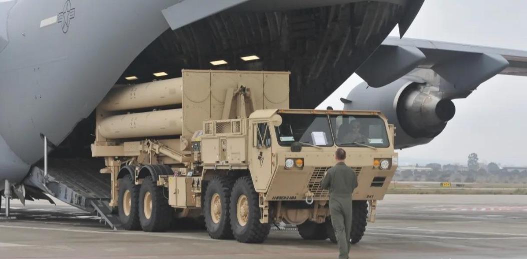 据悉，美国已将本国境内所有可用的“萨德”反导系统全部调离本土。除目前各有一套萨德