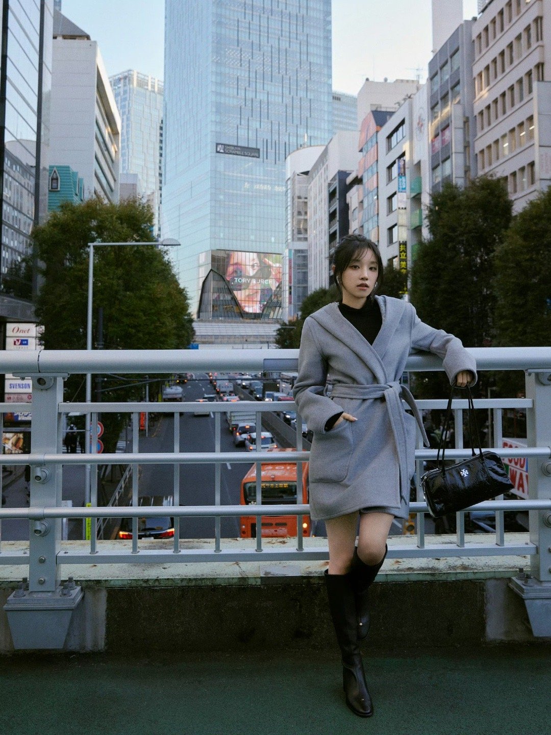 宋雨琦街拍大片 腿长看起来有一米八大衣也更显气质了 ​​​