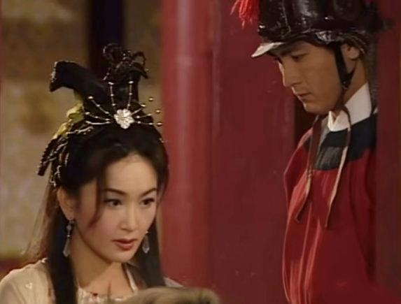 谁能想到曾经在《圆月弯刀》中跑龙套的男演员，如今成了演技了得的视帝。而曾经贵为女