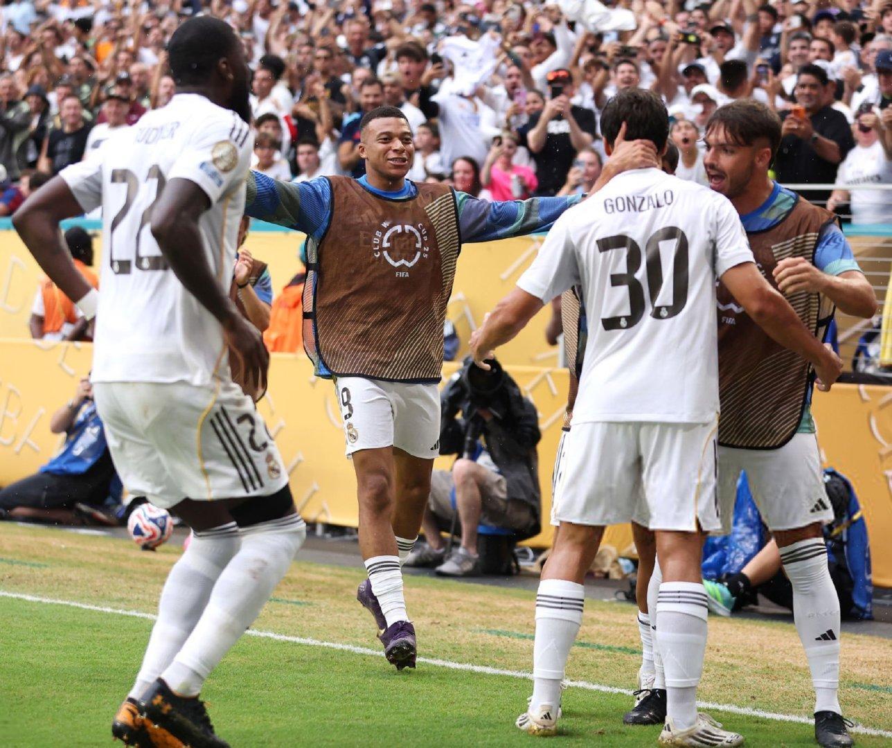 姆巴佩庆祝贡萨洛进球。🤍2025世俱杯皇马vs尤文图斯halamadrid ​