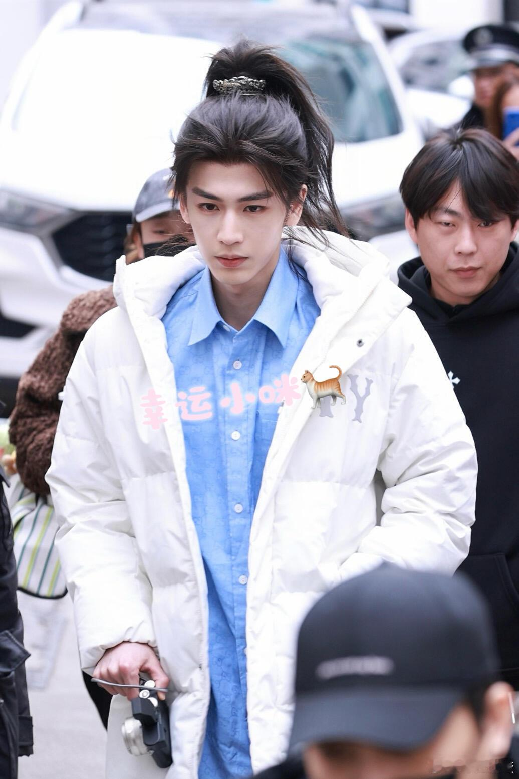 张凌赫  每天每天都在拍家玮🤤张凌赫｜ 