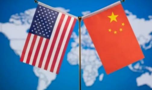 中美军事碰撞已成定局！美国试图用芯片封锁、技术断供卡住中国脖子，却意外触发“军备