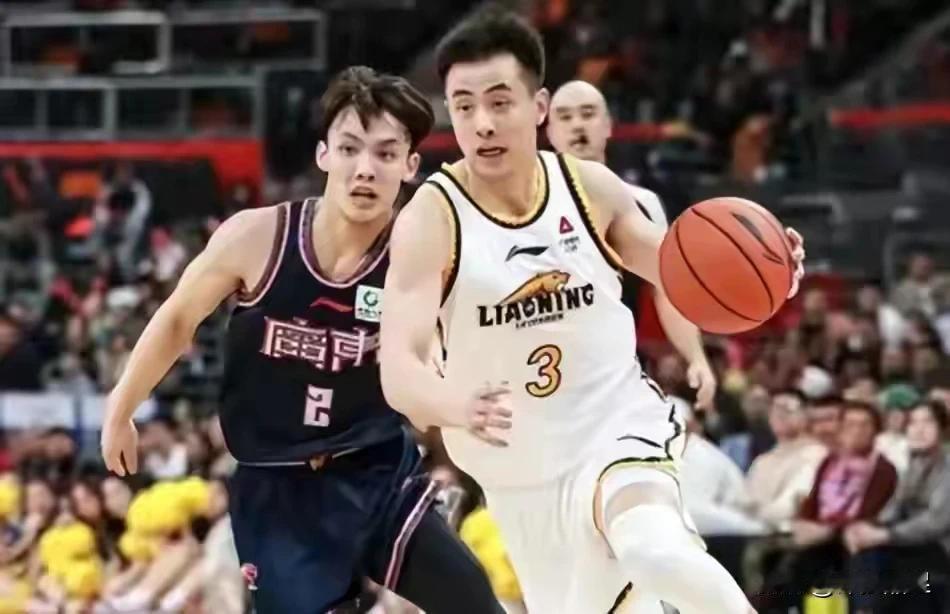 广东队半决赛会放弃G1，原因有4：
1.辽宁队主场锋芒太露，必倾尽全力。
2.辽