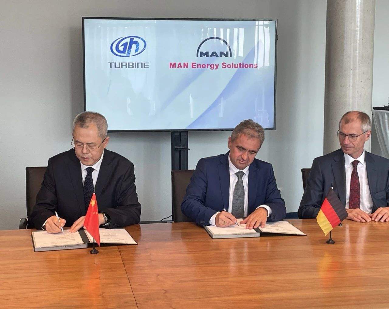 【中企收购德国MAN ES燃气轮机业务】据中国船舶703所微信公众号消息，北京时