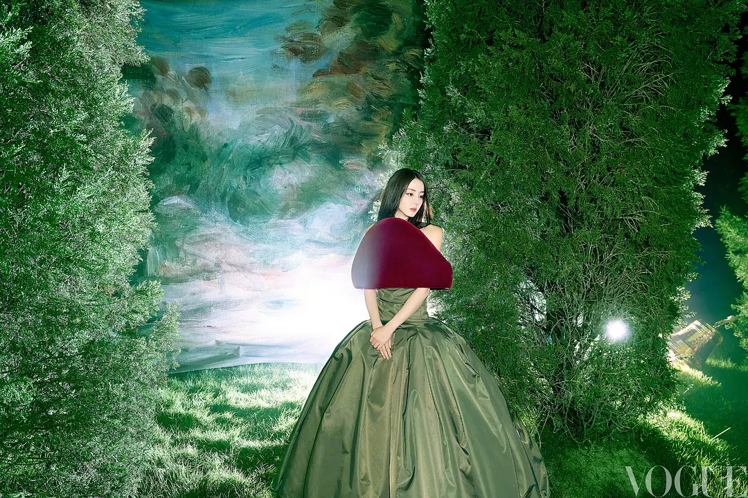 迪丽热巴vogue追加封面迪丽热巴vogue实体三封面 我的眼睛有福了 