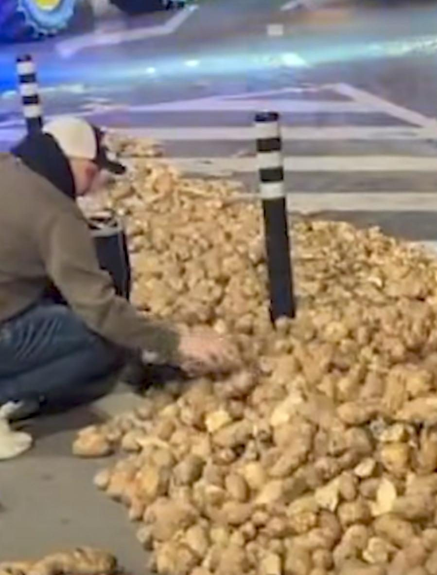 欧洲还是有很多会过日子的人！

当抗议人群从比利时布鲁塞尔欧盟总部前散去，他们留