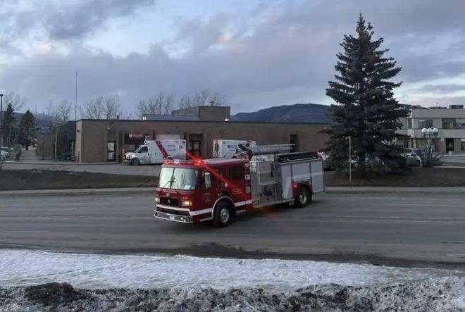 加拿大BC省一所高中发生枪击案件造成10人死亡27人受伤。

这是加拿大历史上第