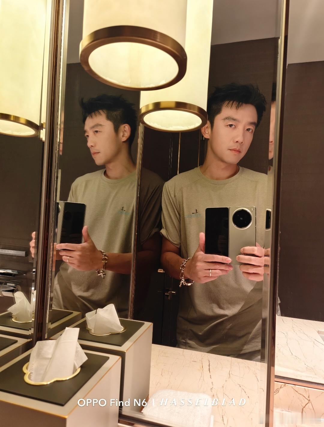 萧敬腾和郑恺都用上OPPO Find N6了，搞的我也想整一台了