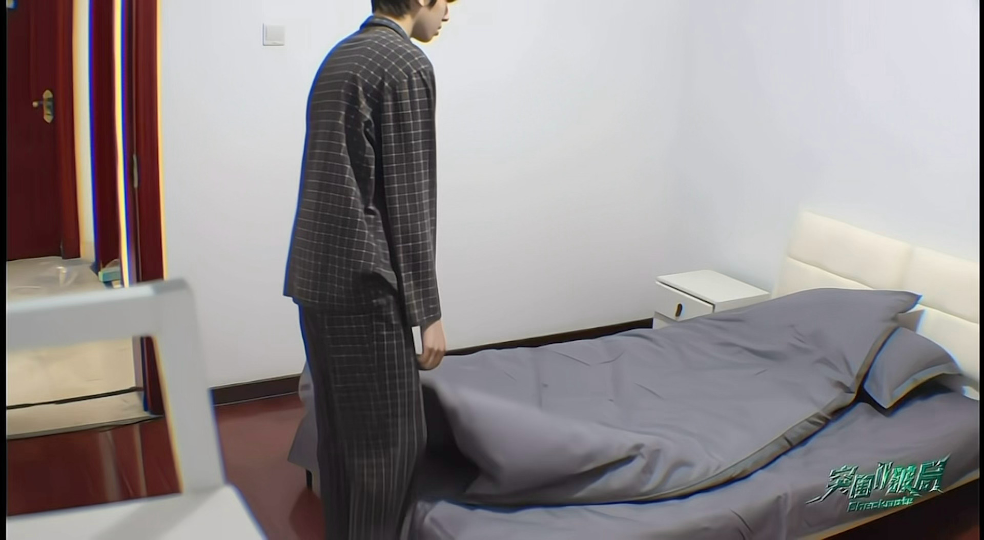 这段没人觉得很好梦很好代入吗 昨晚和老公睡在一起 今早我先起来洗漱了老公就一边唱