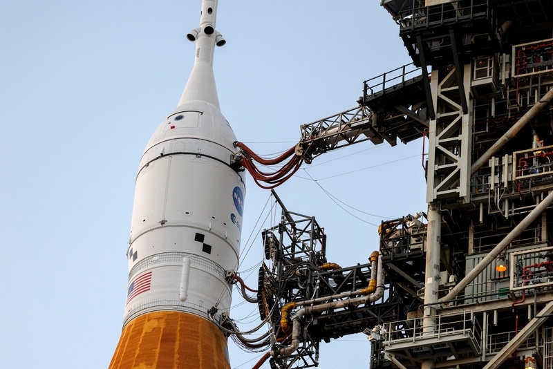 #NASA瞄准4月1日发射载人绕月任务#【NASA决定：最早4月1日实施“阿耳忒