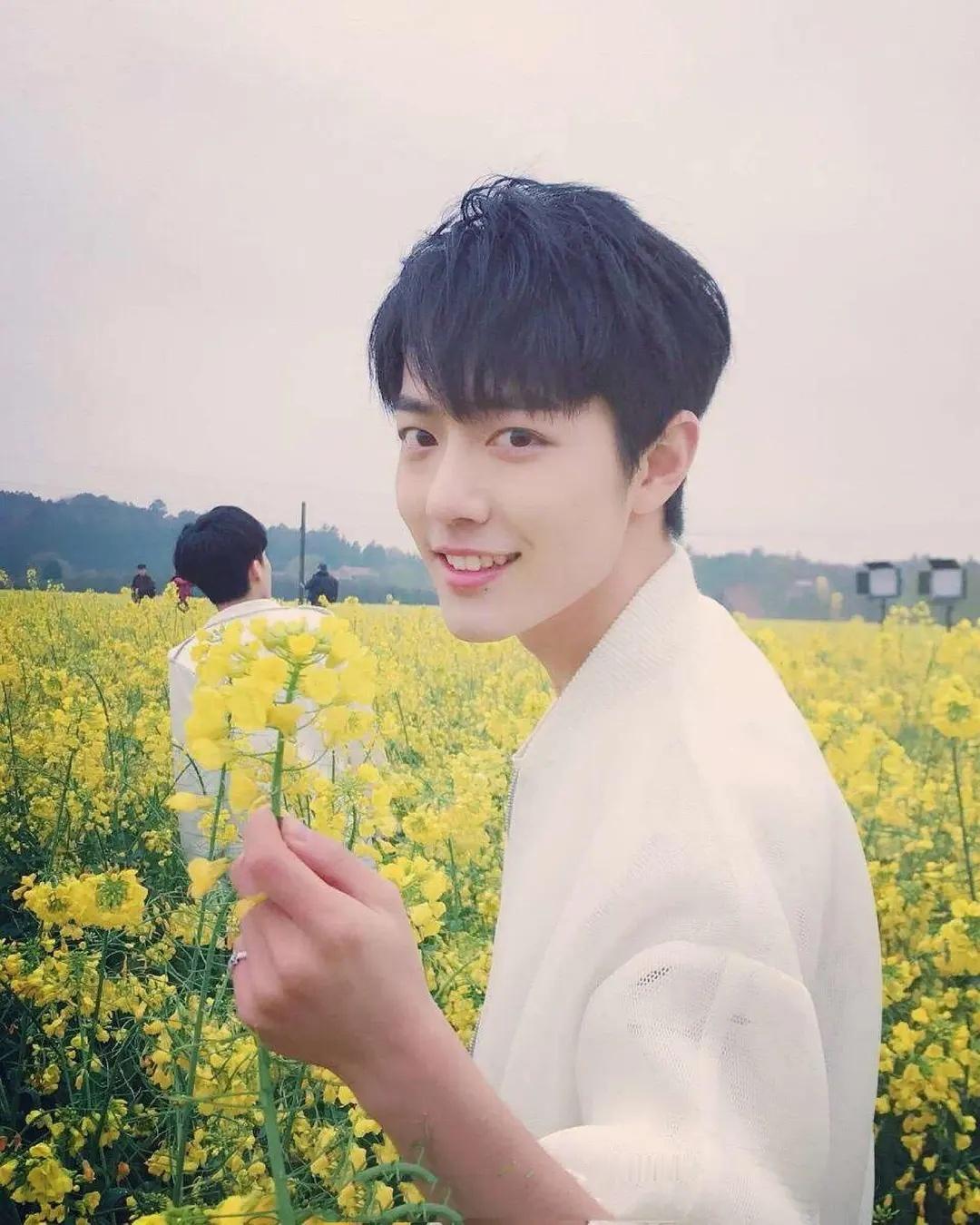 #肖战藏海传杀青#肖战《藏海传》杀青了，《射雕英雄传》快来了吧？ ​​​