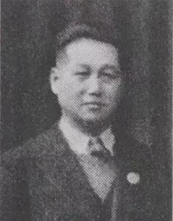 1944年4月24日，因为拒绝帮助日本人，中国水利工程专家吴树德被日本人用油布裹