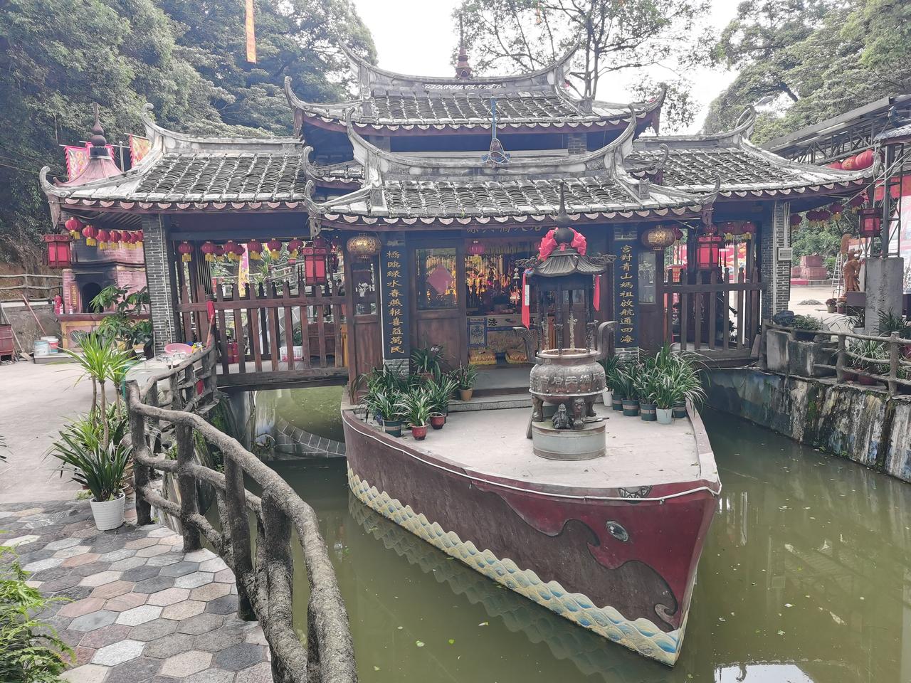 全国少见的船型天后宫