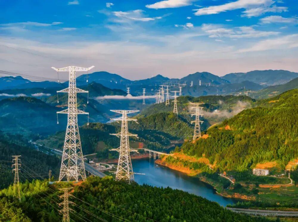 越南工厂连夜拆生产线！只因中国电价便宜到他们不敢报价！
   
别眨眼，越南的工