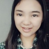 抚风聚聚美女