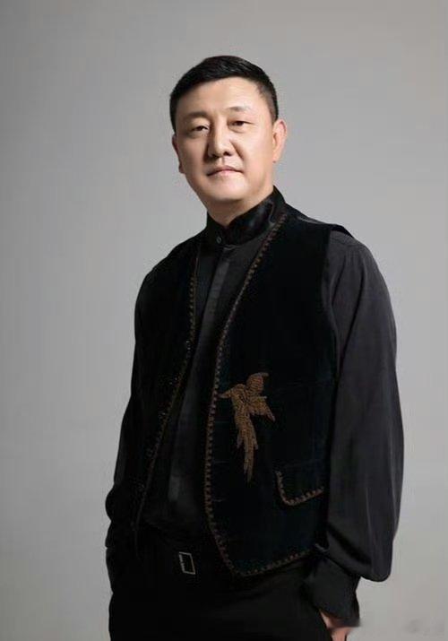 龚琳娜歌手帮唱尤长靖吴碧霞歌手帮唱万妮达韩磊歌手歌王之战帮唱胡彦斌 韩磊的厚重胸