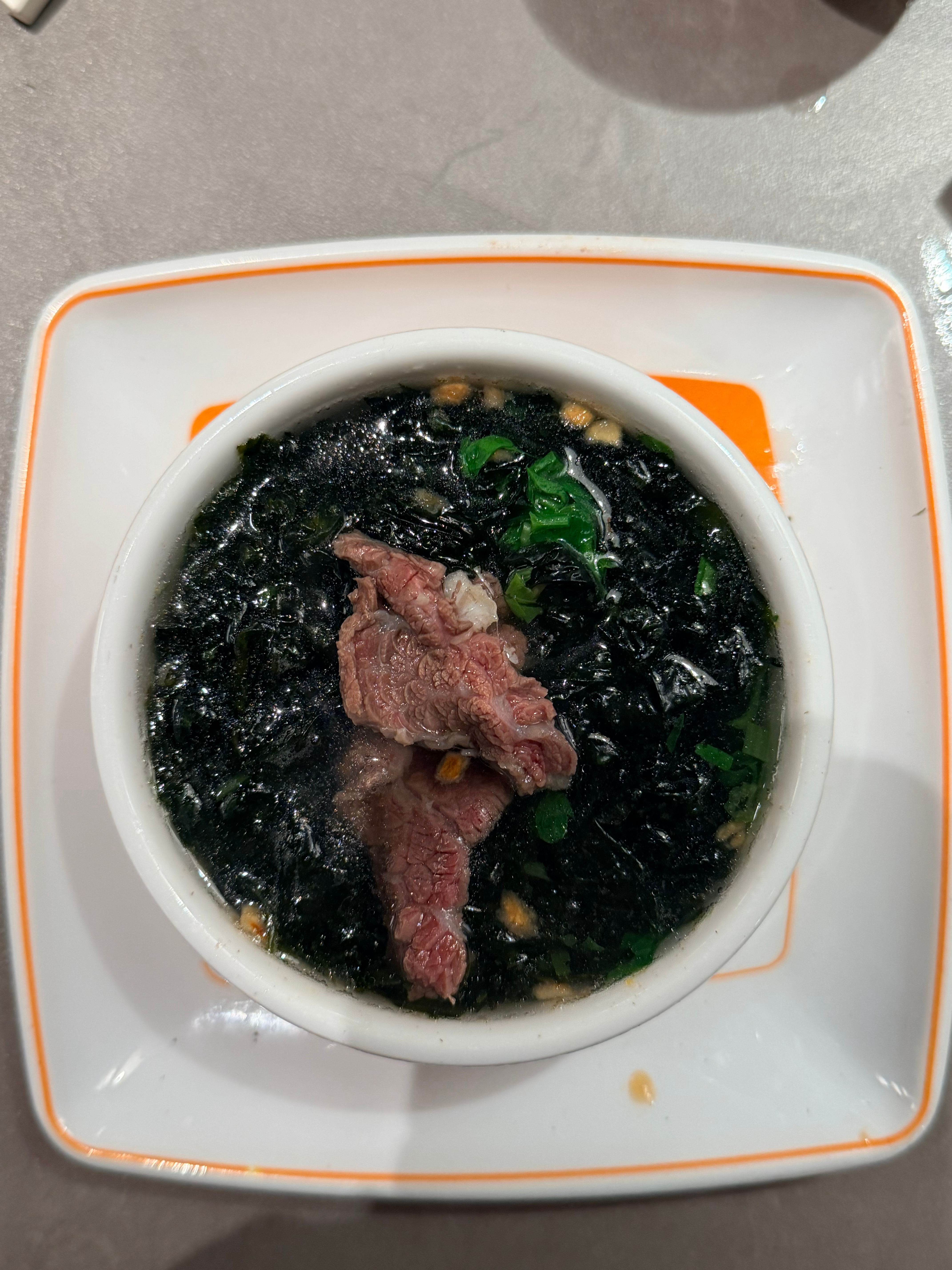 潮發也有头水紫菜了，不过要单点，感觉还没有八合里免费的嫩