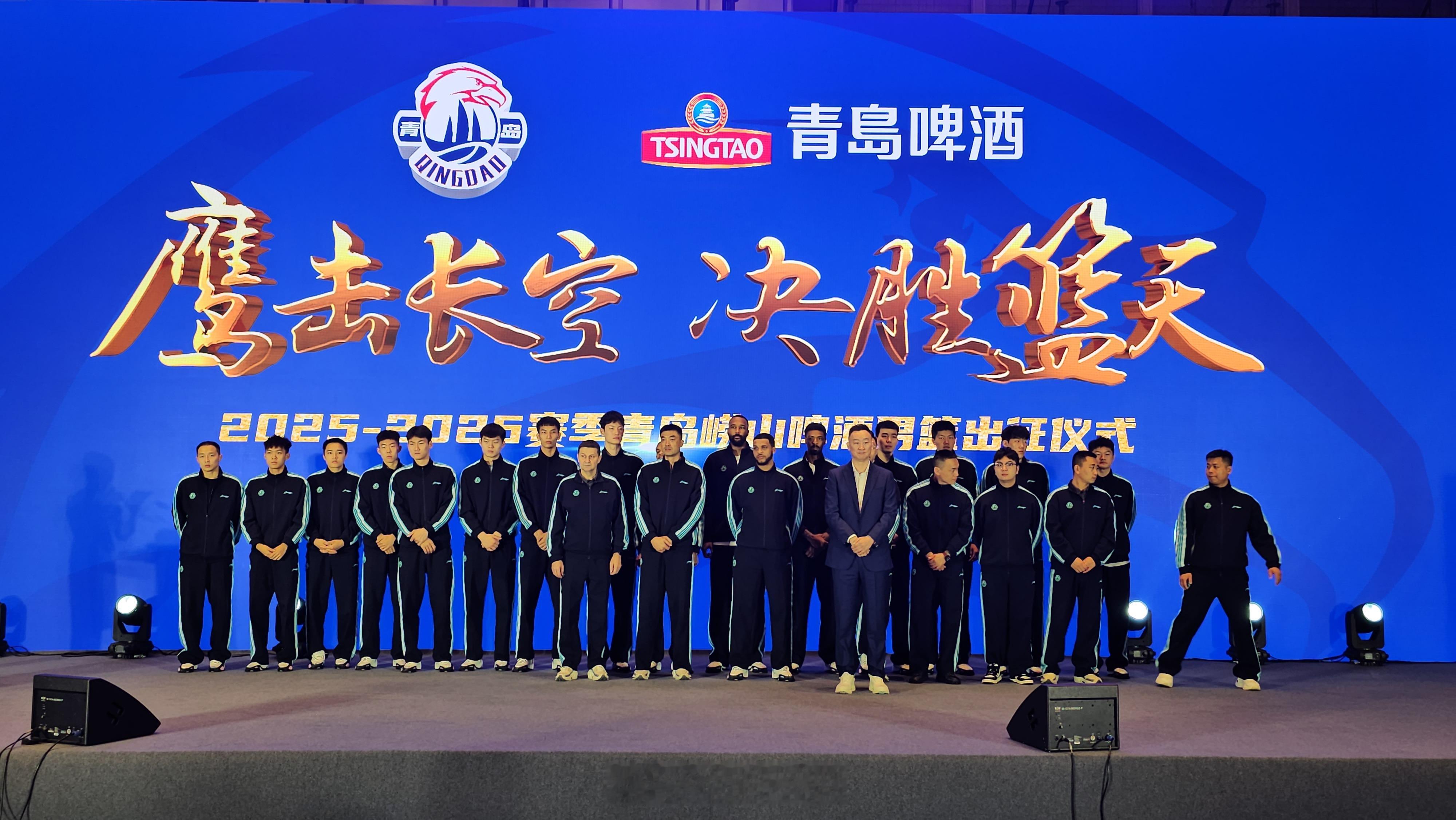 青岛崂山啤酒男篮今晚会在新赛季首轮客场挑战深圳男篮。比赛分析此前也写了不少，整体