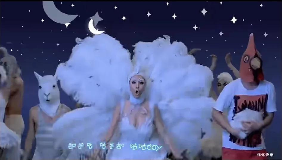 很多流行的歌都是没啥营养的口水歌，特别是现在在抖音等平台流行的歌，因为，这些看着