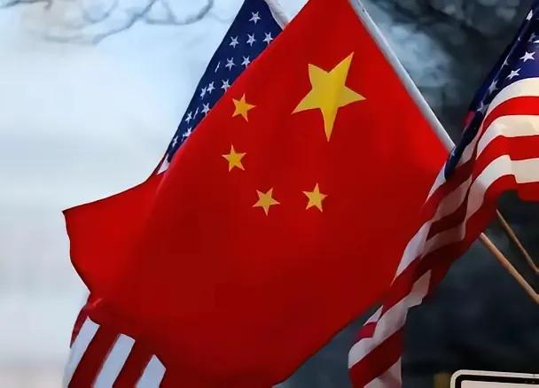 【美前驻华大使：中国在四大领域都比美国强，质疑解放军40年没打过仗是骗局】  