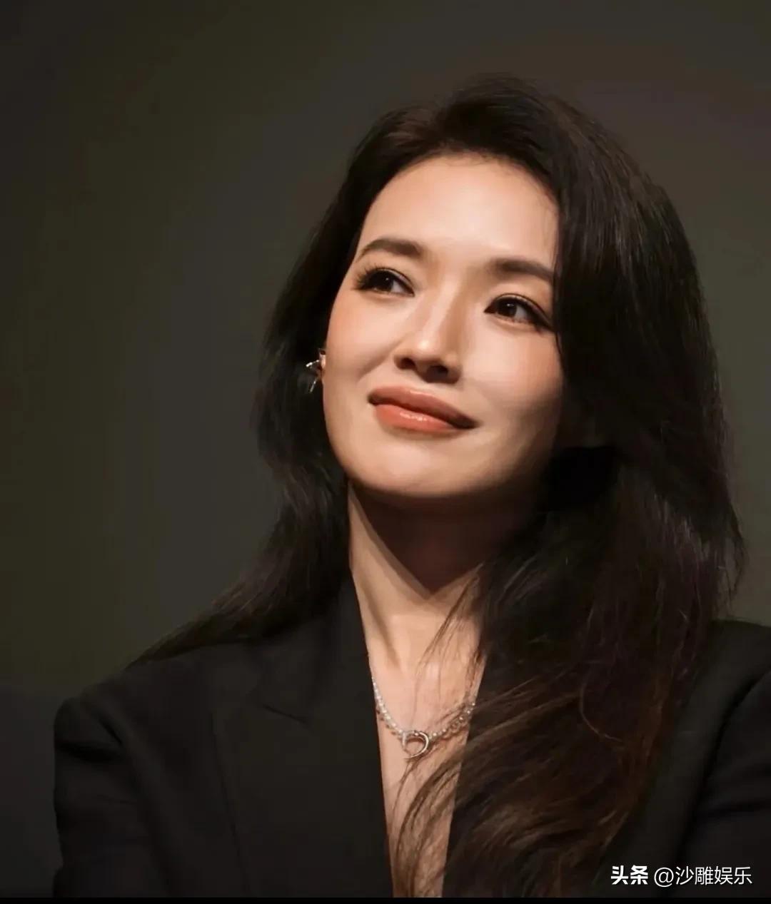 舒淇，太值得了！

3月31日，娱乐圈的瓜一个接一个，乱得跟菜市场似的。但就在这