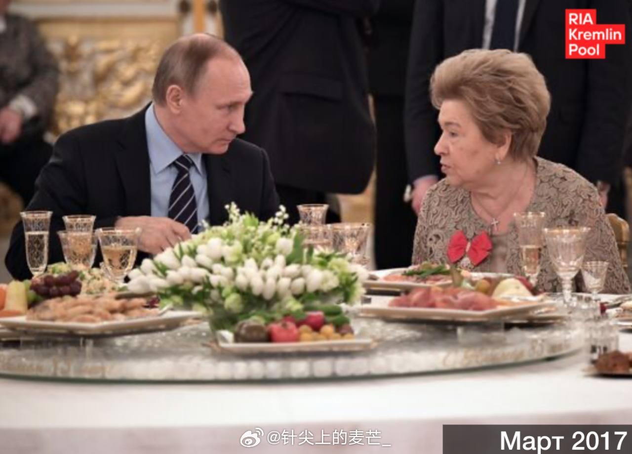 瓦洛佳小朋友   普京祝贺娜伊娜·叶利钦生日快乐“您美好的品格——真诚、热情、始