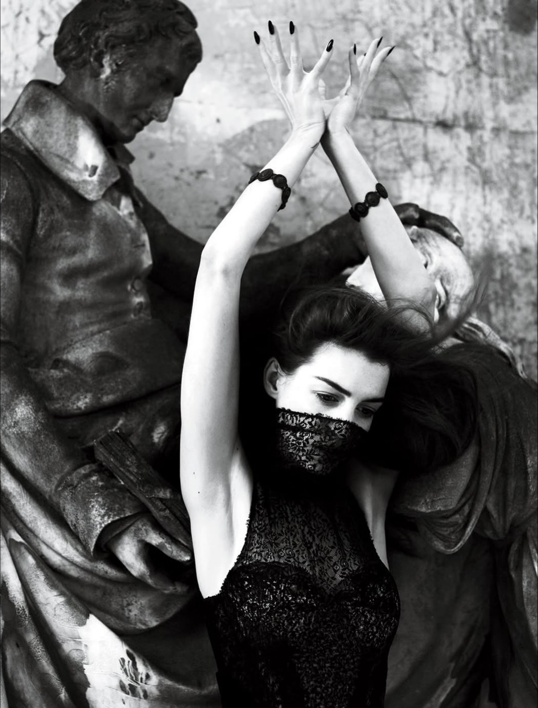 安妮海瑟薇📌 Interview Magazine 2011年9月刊
