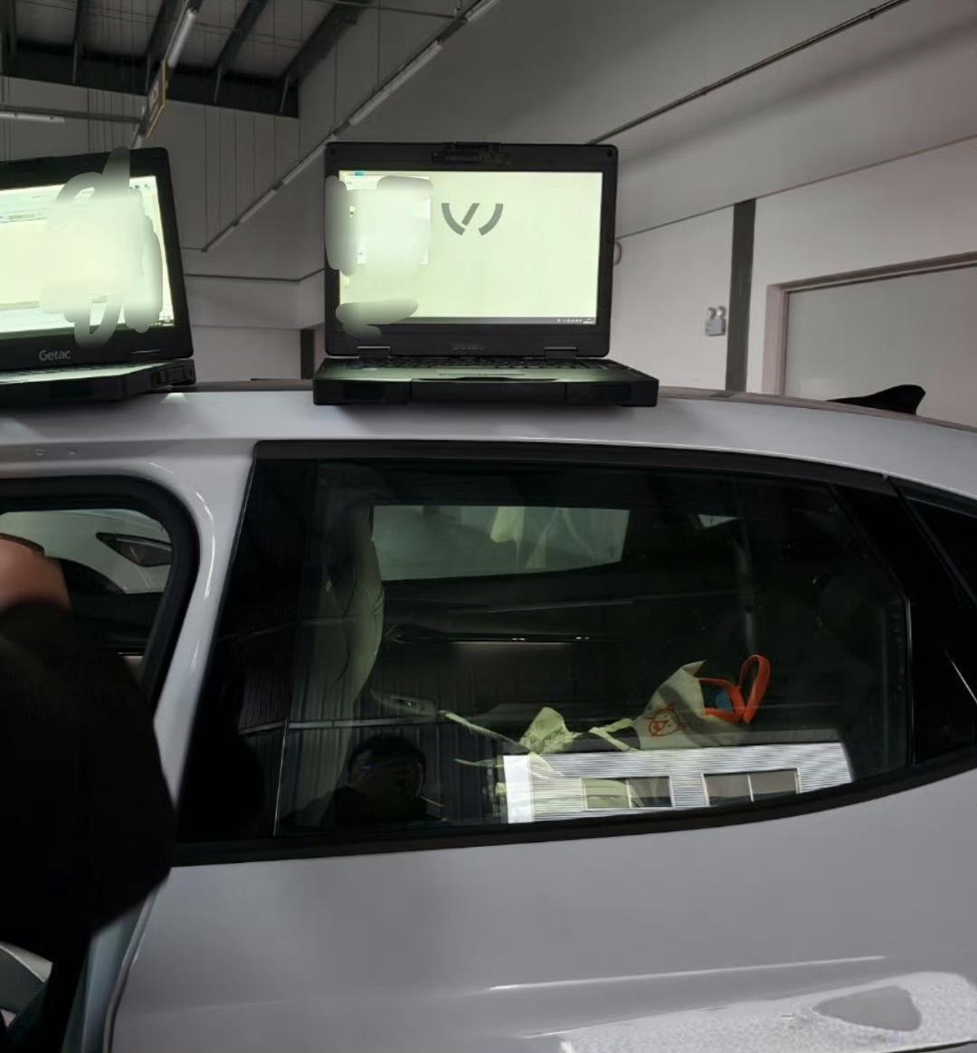 作为资深大众车主，与众06这车我一直好评不断，直到去更新一次充电程序，给我气的。