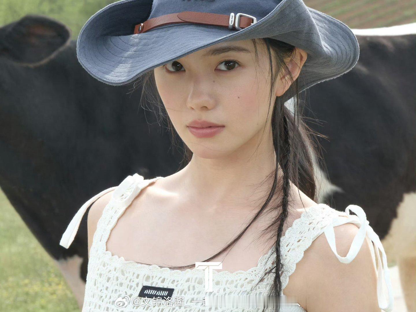 刘浩存刘浩存牧羊女造型2026年6月3日，刘浩存以“牧羊女”造型登上《T锦绣》中