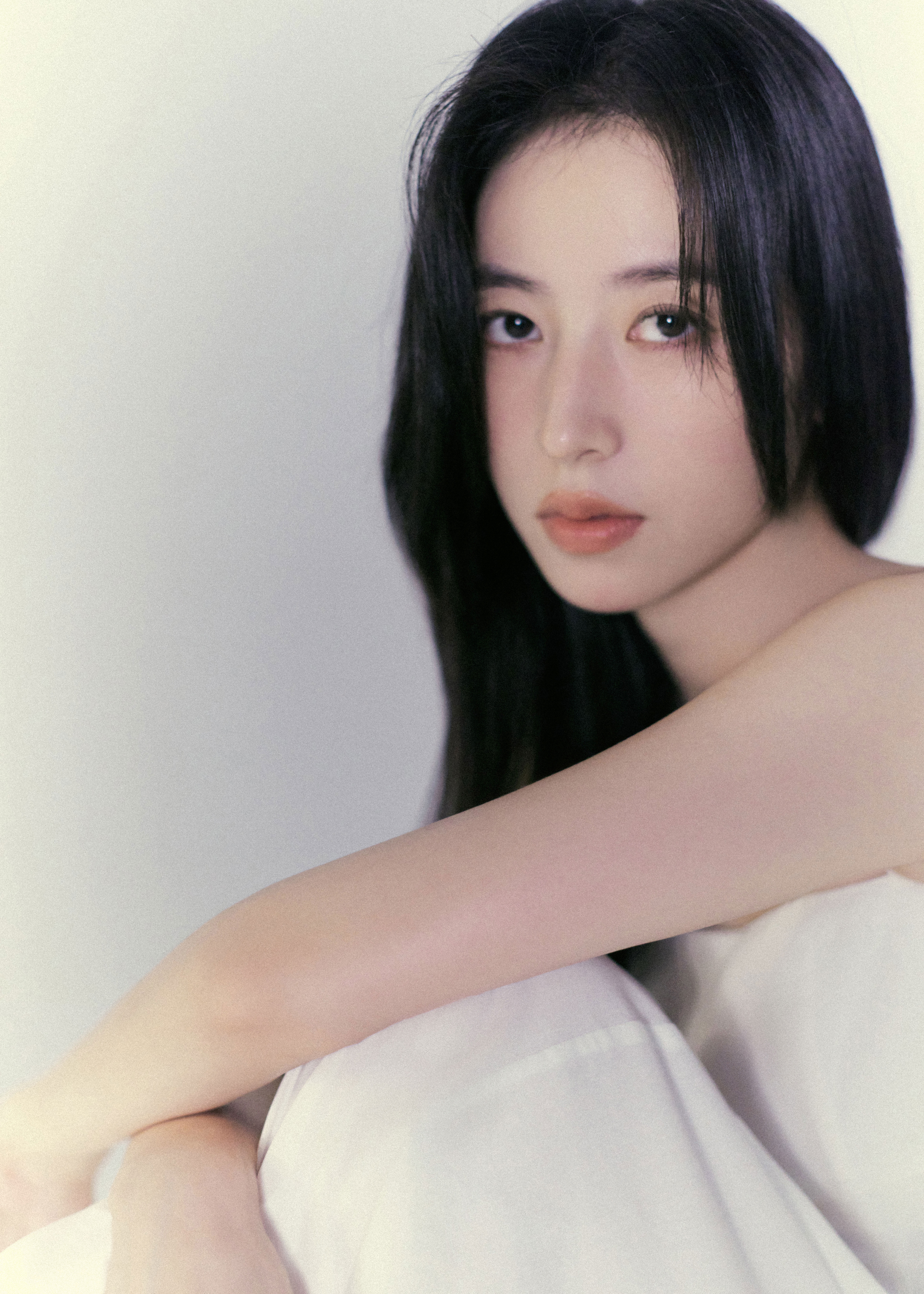 周雨彤  足尖轻触无垠，曼妙身姿生韵 ​​​