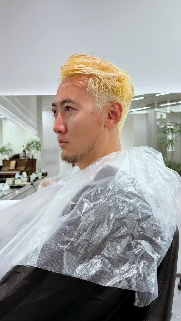 陪来补染灰色，漂个没完没了，等了一个多小时实在无聊，干脆自己也染一下没想到我都染