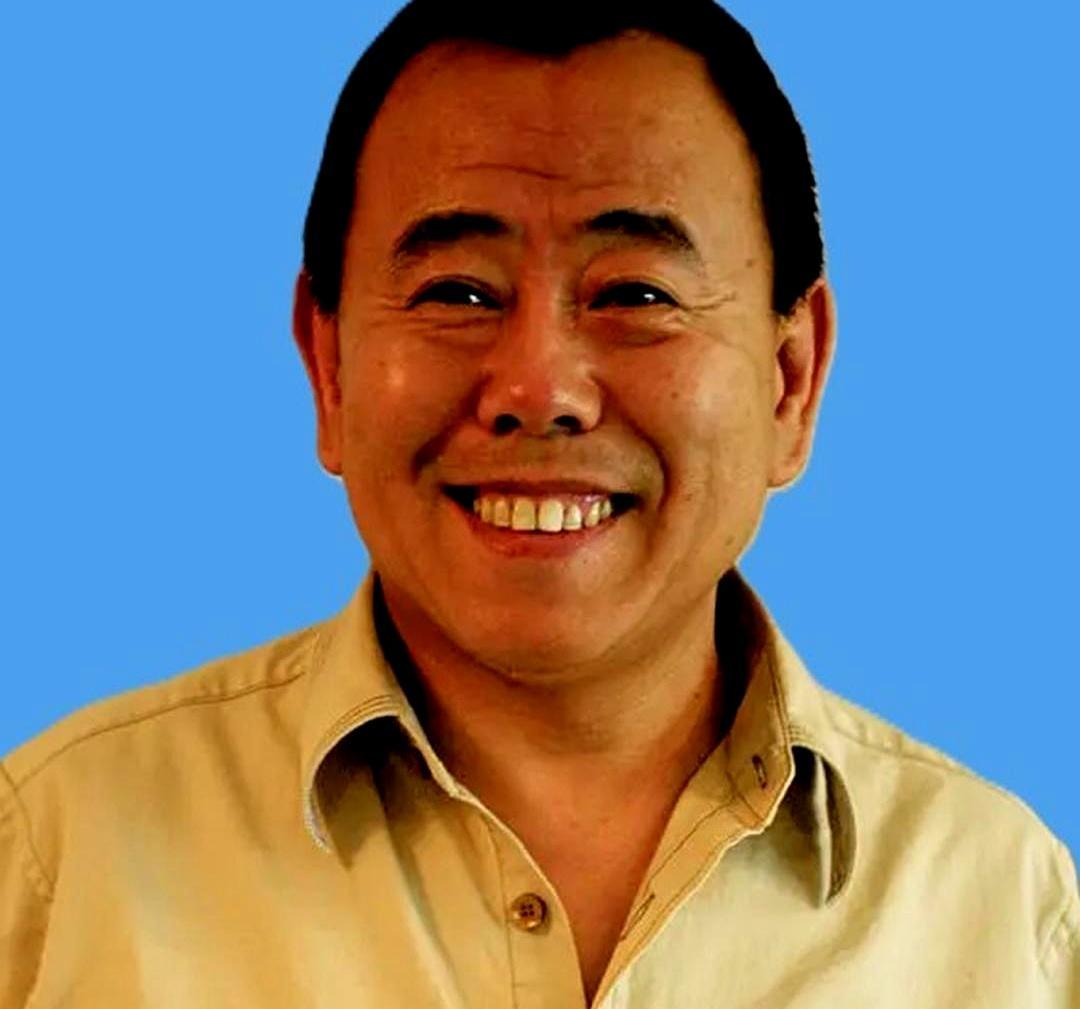 潘长江这次沉默，才是真正的高手过招。
直播圈最近不太平。
有人卖假货被约谈，有人