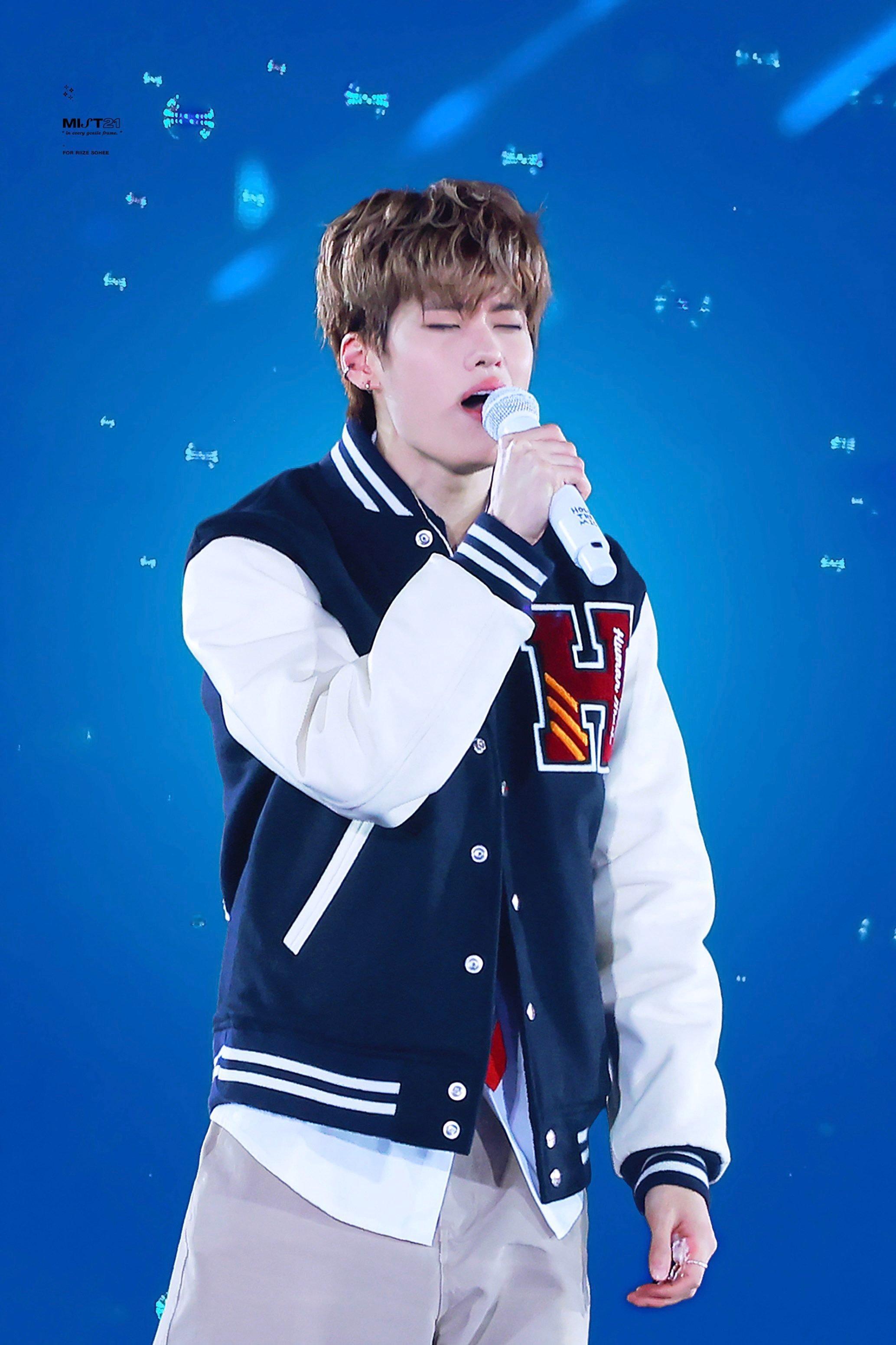 MIST这张饭拍里的泡泡好像透明蝴蝶结🎀 