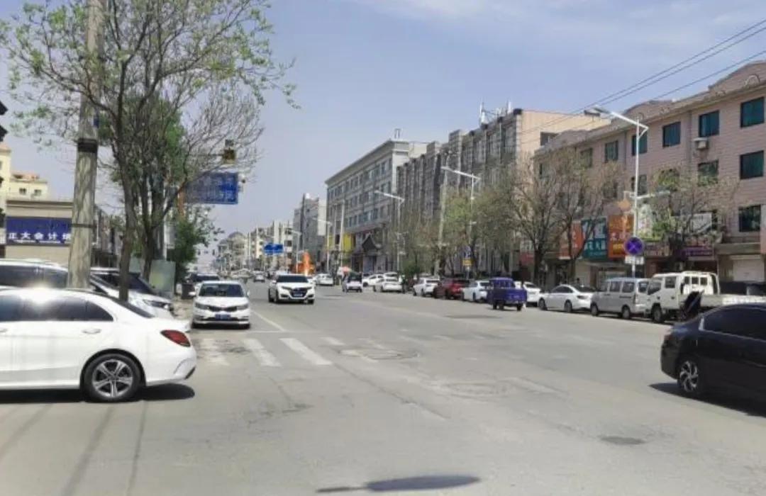 灯塔市是辽宁省中部地区的一座城市，是辽宁省辽阳市代管之下的一座县级市。灯塔市是一