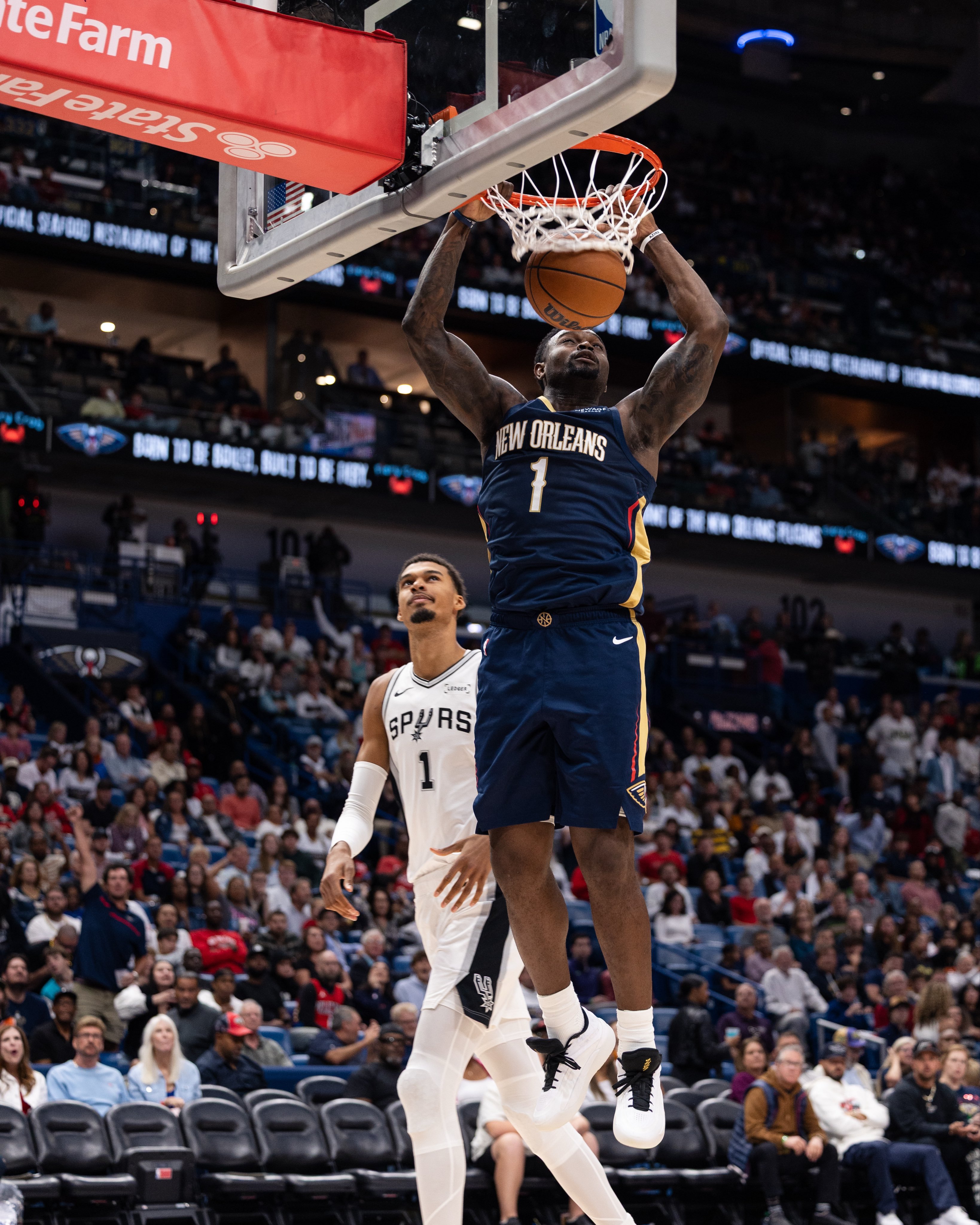 锡安被帽了4次 造了9次犯规虎子这属于是献祭型打法nba ​​​