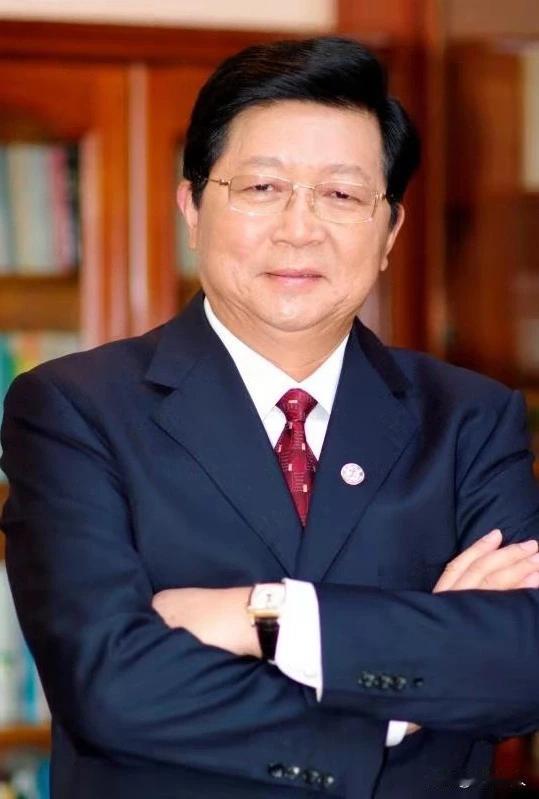 尊敬的孟晓苏专家，这几年你好辛苦，一路走来，你承受着巨大压力大肆宣扬房价必须涨房