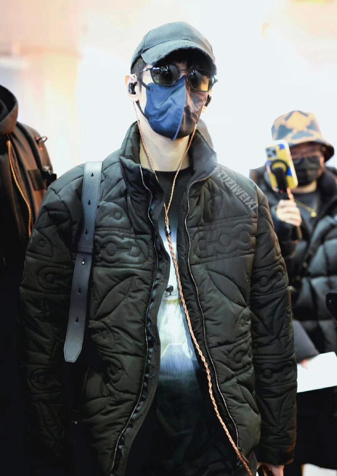 罗云熙出发要参加央视春晚分会场彩排了，祝一切顺利