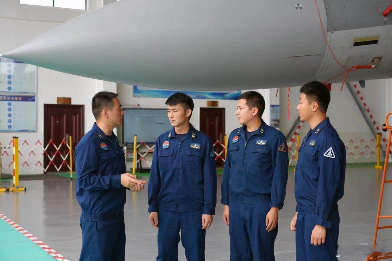 南部战区空军航空兵某旅修理厂 ​​​
