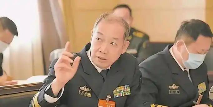 马伟明又提了一个让全世界航天圈集体失眠的想法，在平均海拔4000米的青藏高原，铺