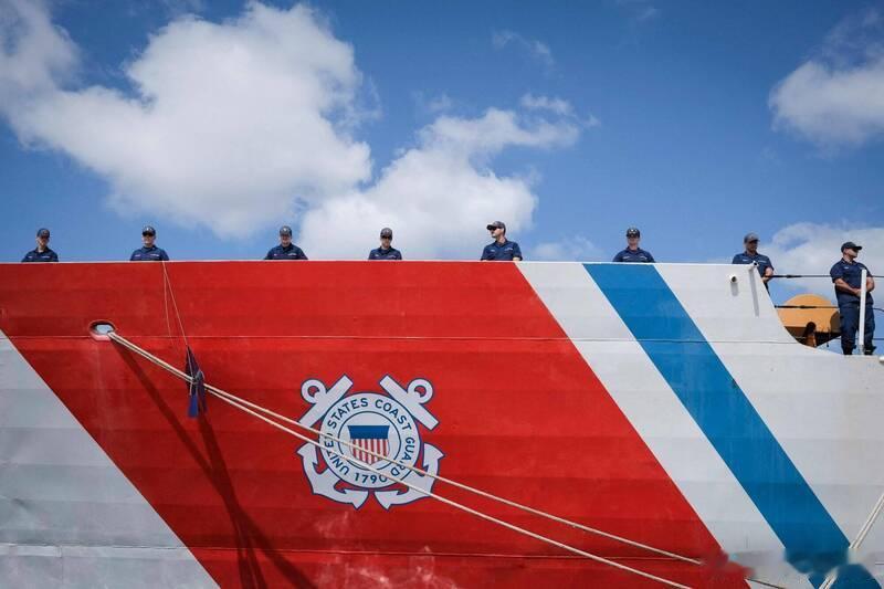 【追击“假旗”油轮！美国拟增派海岸防卫队资源】海外新鲜事 美国总统特朗普持续加大