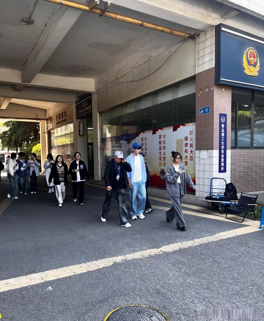 陈少熙陈少熙客串我与爱同谋陈少熙关晓彤同框路透 陈少熙闷声干大事，客串关晓彤林一